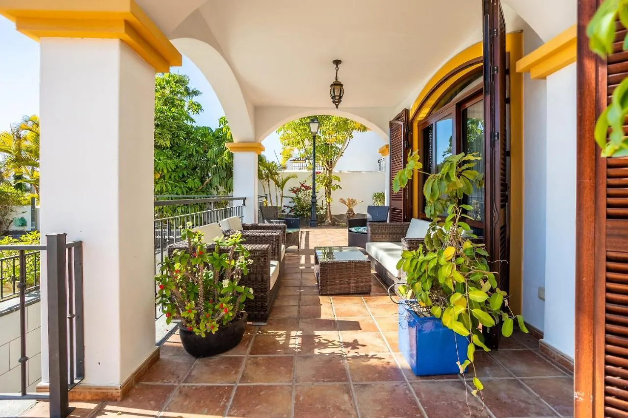 אדחה Villa Julia Deluxe ספרד