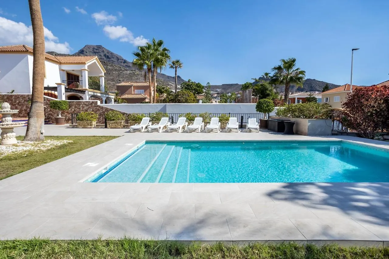 אדחה Villa Julia Deluxe