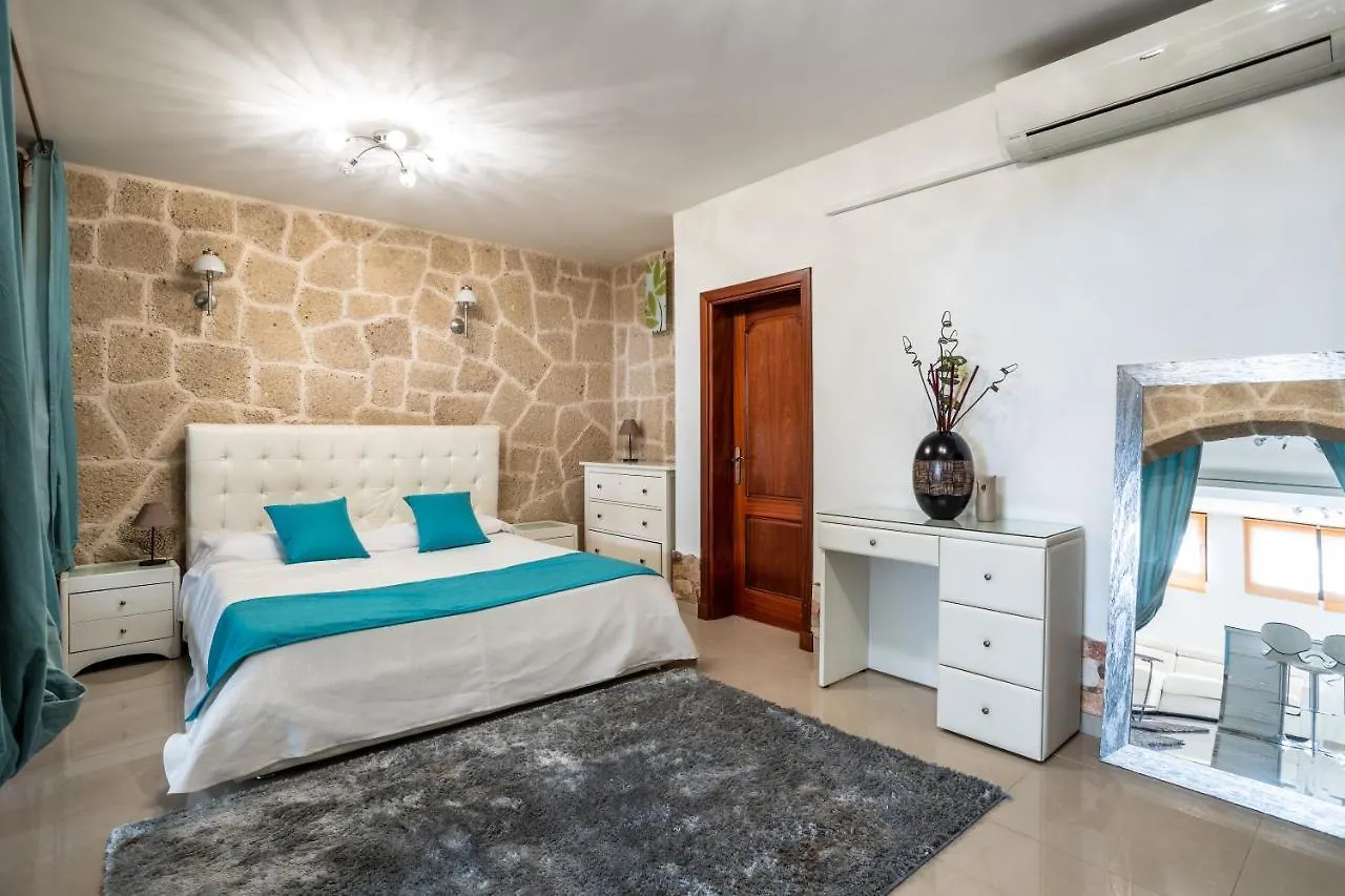 אדחה Villa Julia Deluxe ספרד