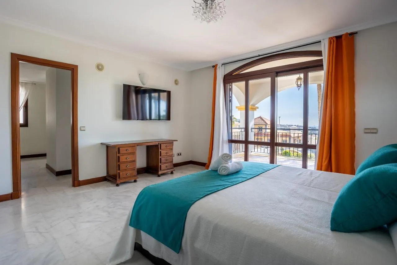 אדחה Villa Julia Deluxe ספרד